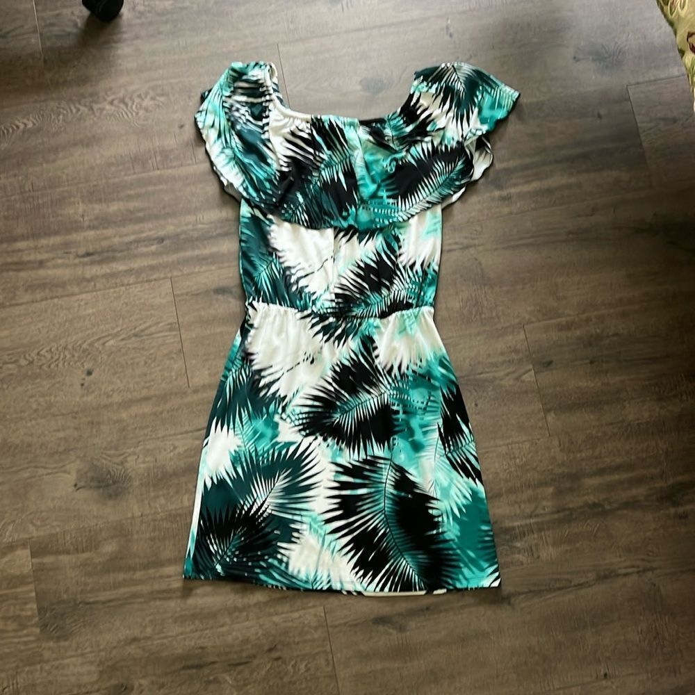 White House black market tropical off the shoulder dress